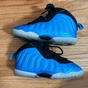 Nike little posite one toddler 9c